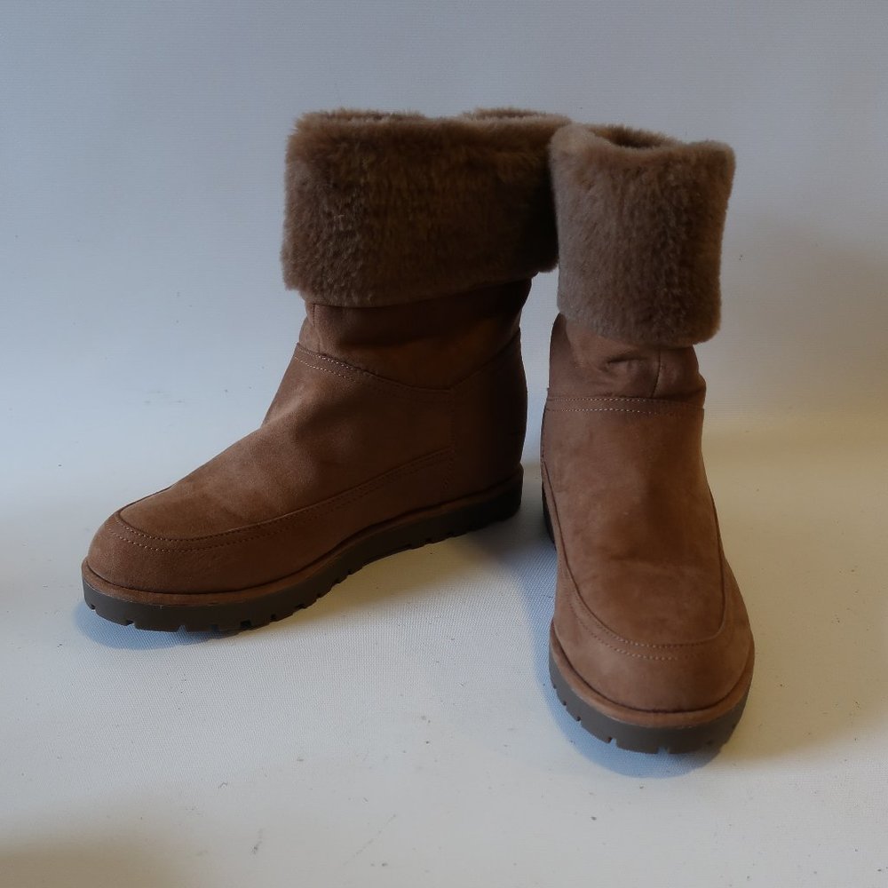 NWD GUESS FAUX SUEDE/FUR ZIP-UP BUCKLE BOOTIES 8.5